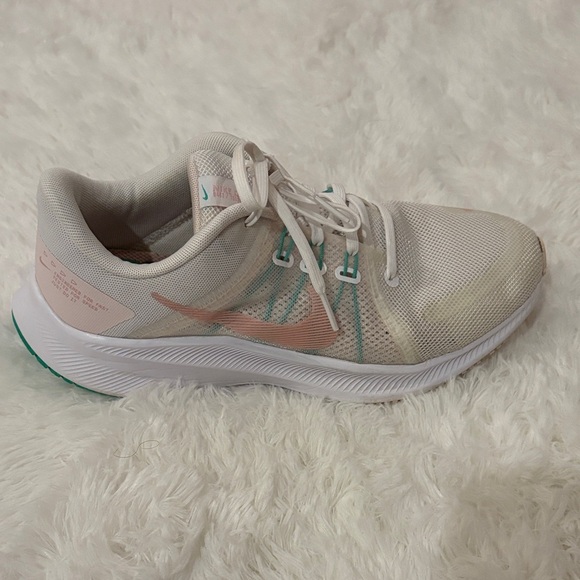 Women's White and Pink Nike Athletic Running  Sneakers - Picture 3 of 9